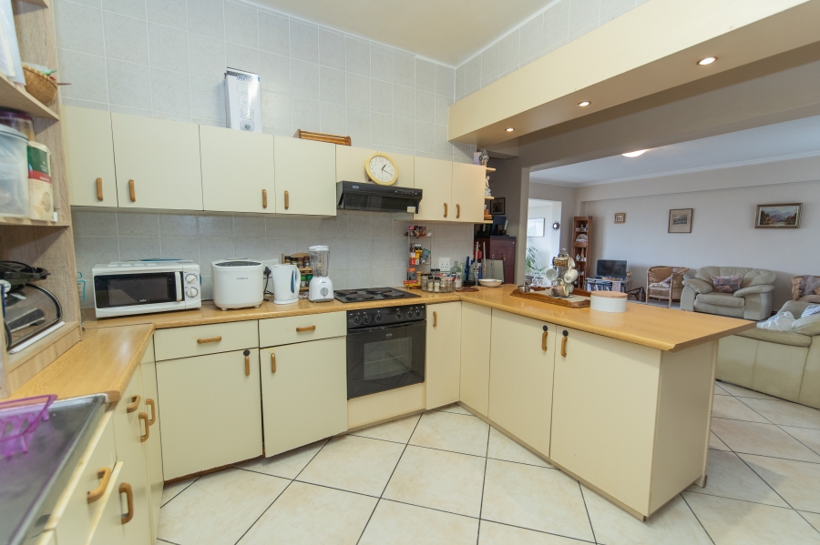 3 Bedroom Property for Sale in Summerstrand Eastern Cape